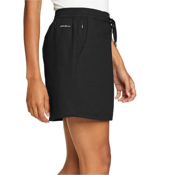 Eddie Bauer black skorts size medium Tulip hem. Nylon SPF 50 - Picture 2 of 9